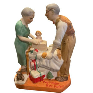 Norman Rockwell 1980’s Porcelain Vintage Statue " Wrapping Christmas Presents"